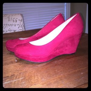 Red suede-like shoes